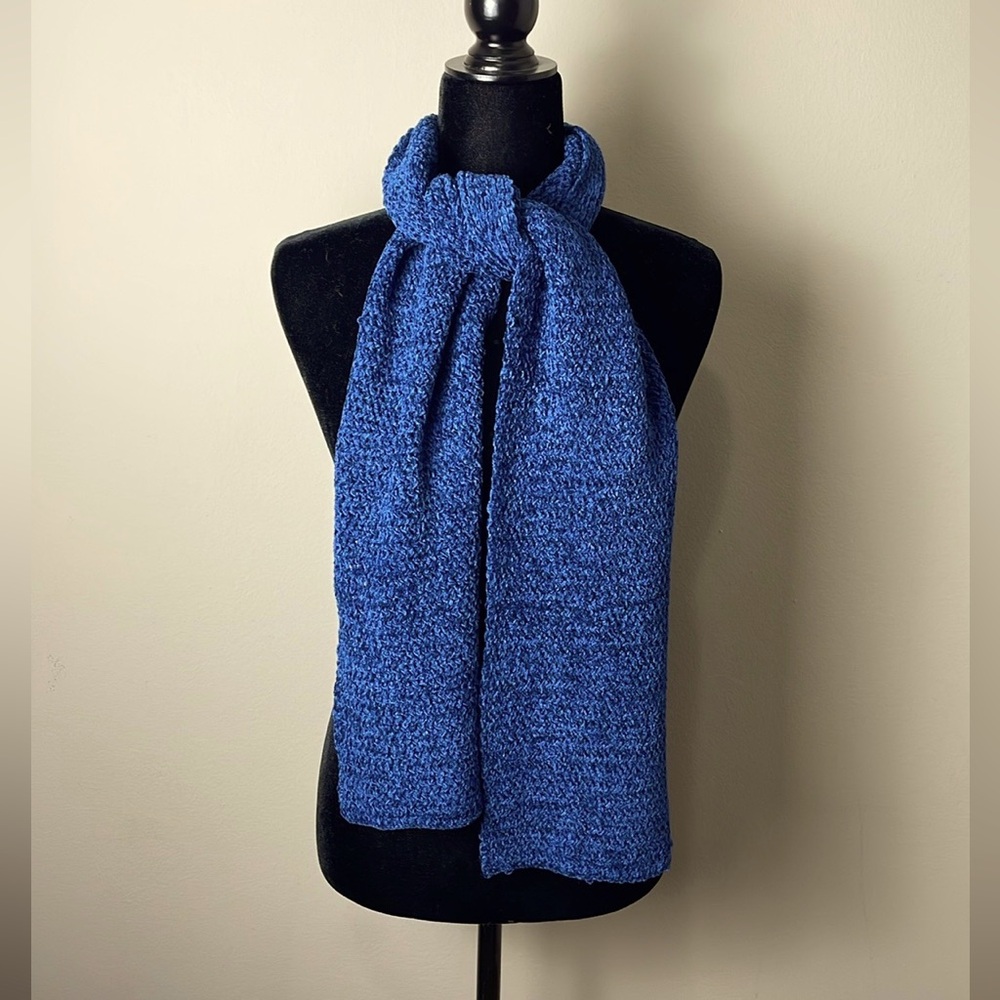 Saks Fifth Avenue Scarf - NWOT